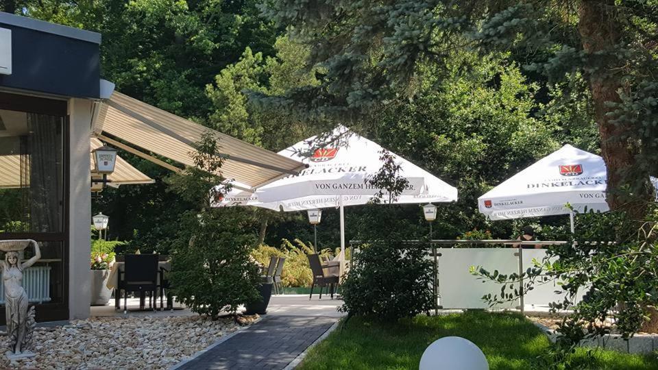 Waldhotel Sindelfingen Am Eichholz エクステリア 写真