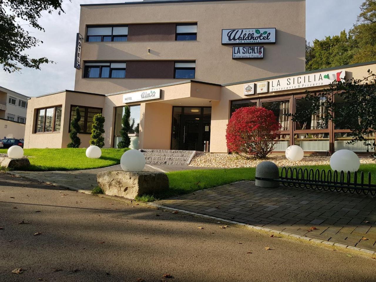 Waldhotel Sindelfingen Am Eichholz エクステリア 写真